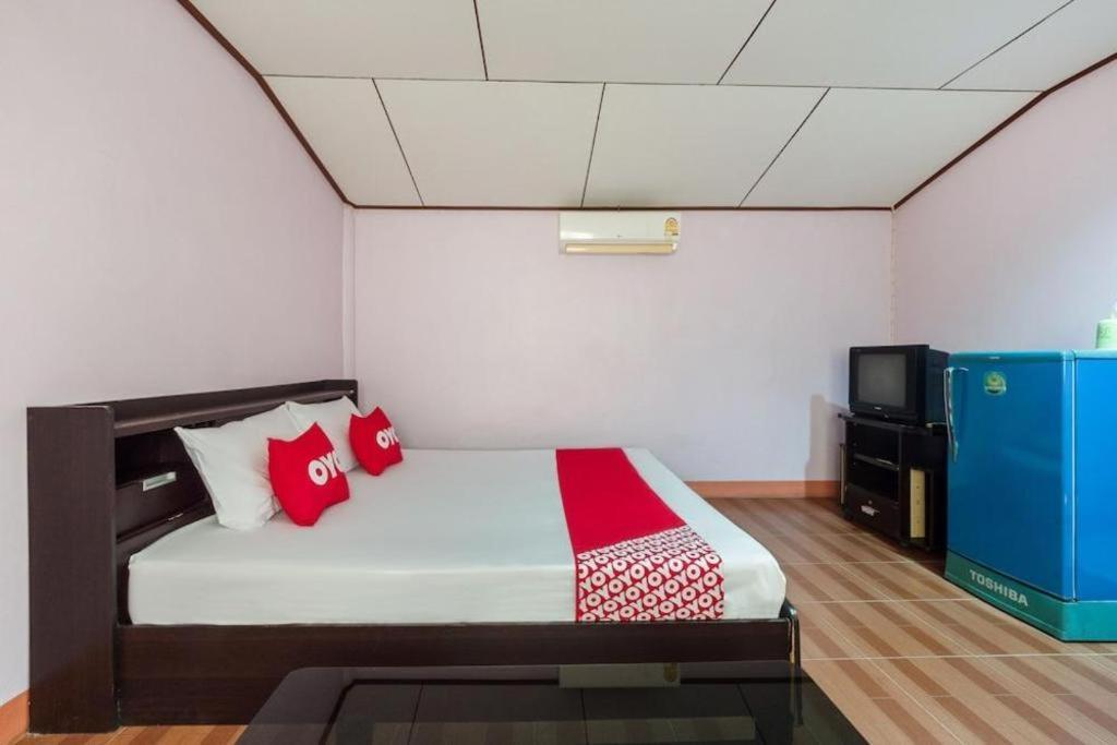 Oyo 1143 Phet Luran Thai Resort Kohchang Koh Chang Dış mekan fotoğraf